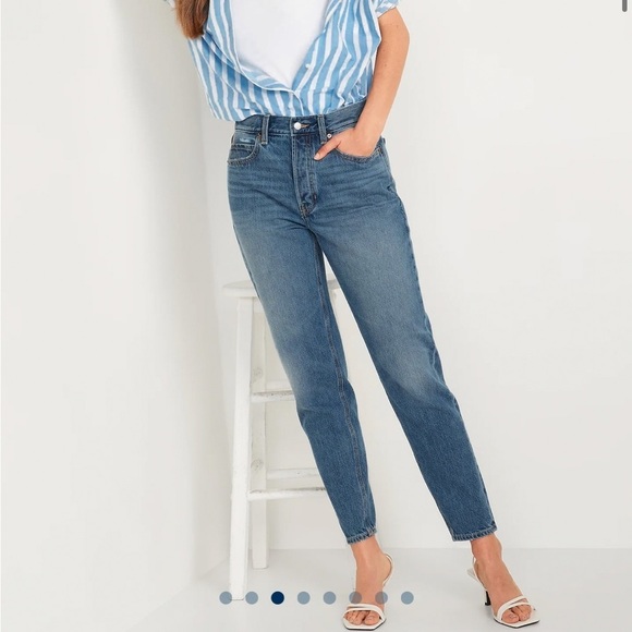 Never Worn Old Navy High-Waisted Slouchy Taper Non-Stretch Ankle Jeans, 4 Tall - Picture 1 of 4